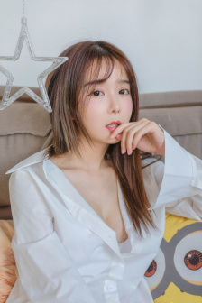 明星专题：何丽珍